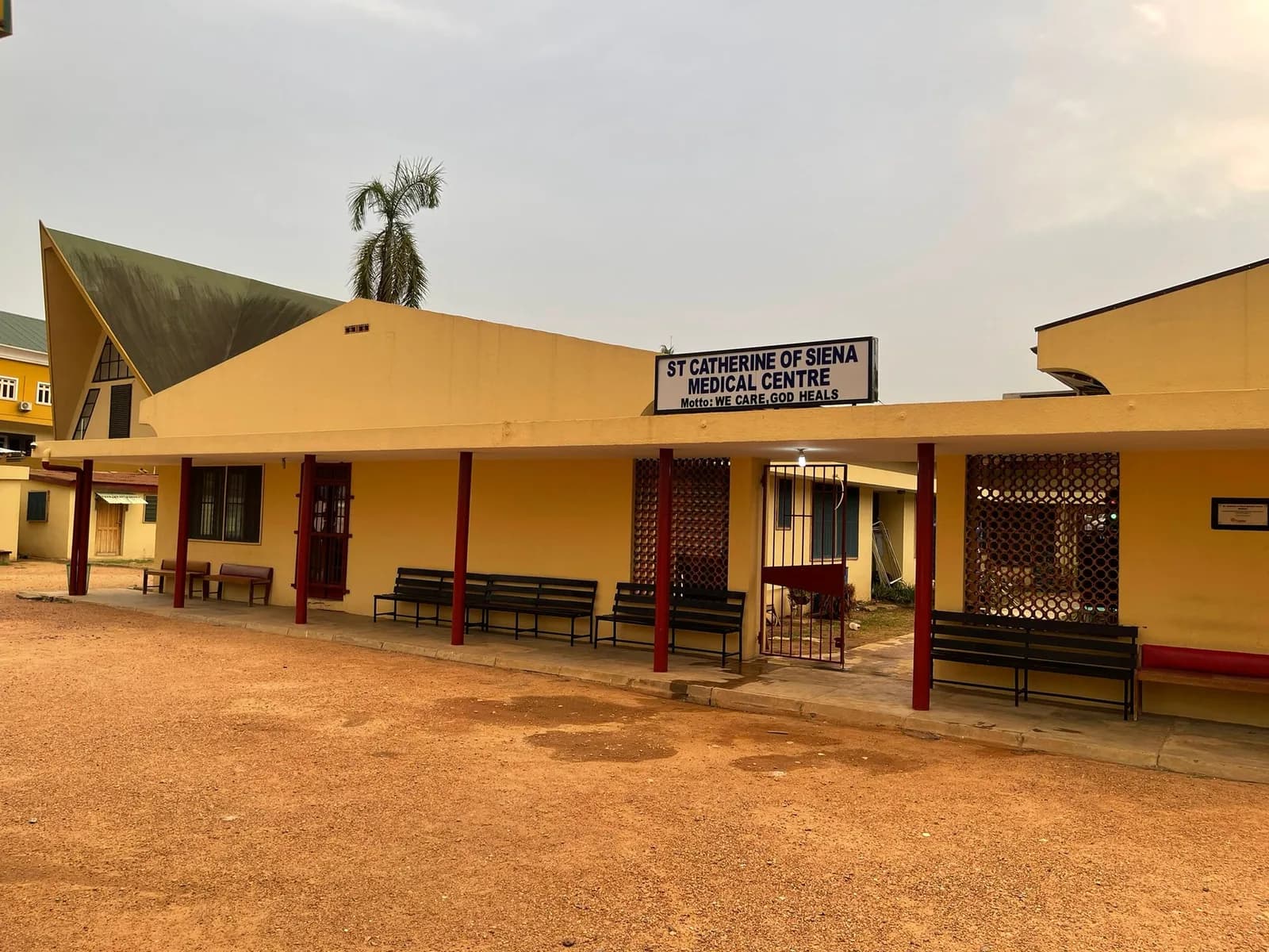 St Catherine of Siena Hospital front entrance, Mafoluku